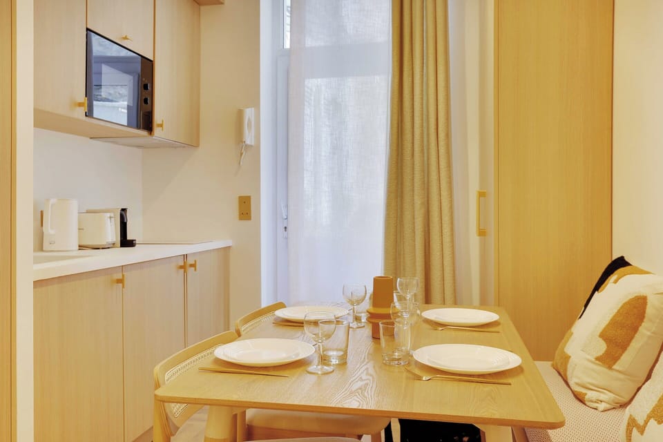 Apartment | Dining