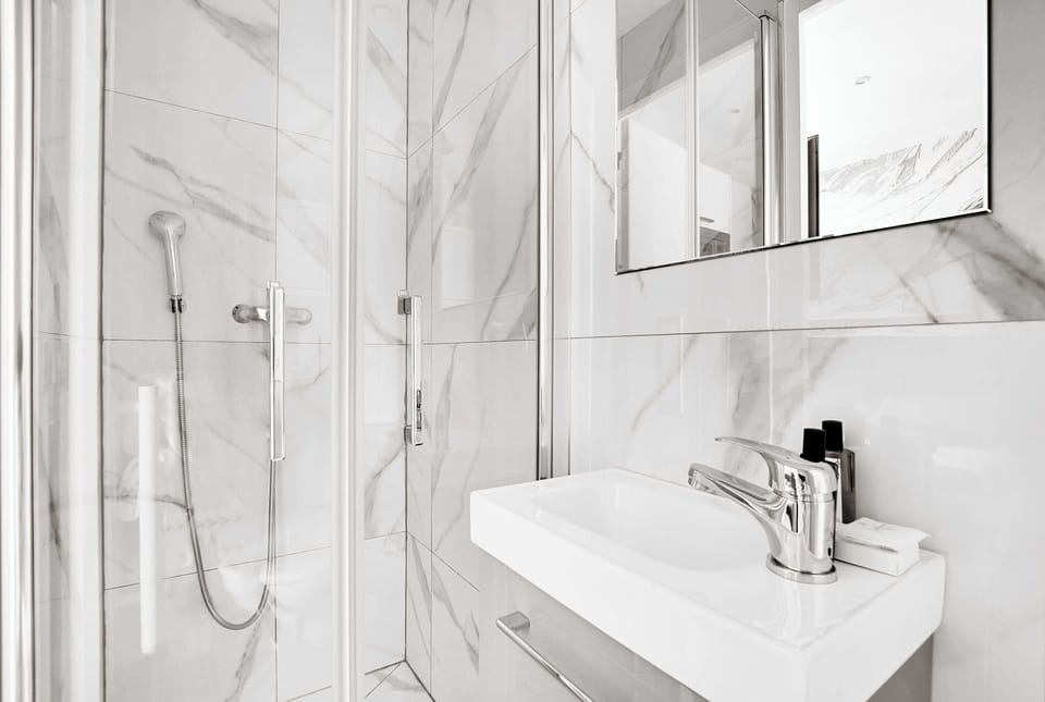 Apartment | Bathroom | Towels