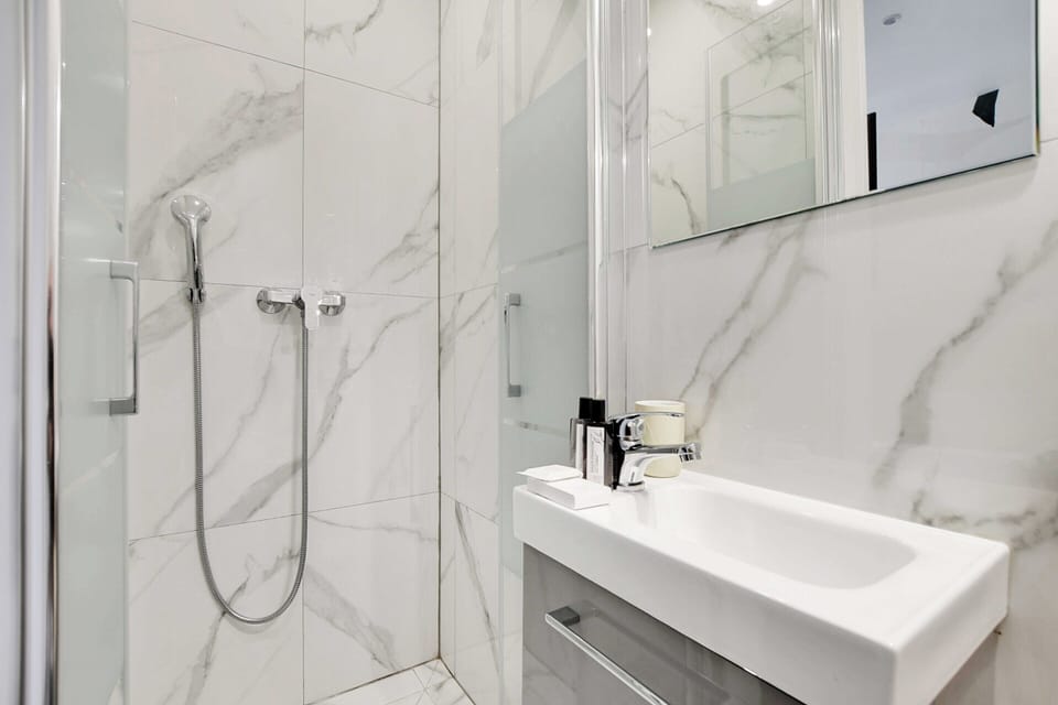 Apartment | Bathroom