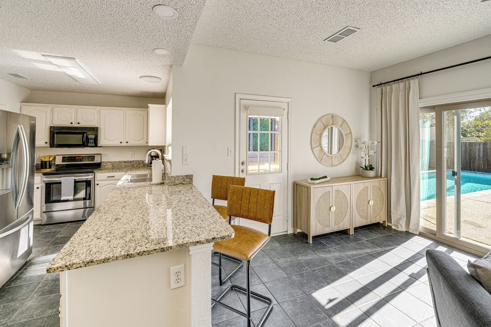 House (3 Bedrooms) | Interior