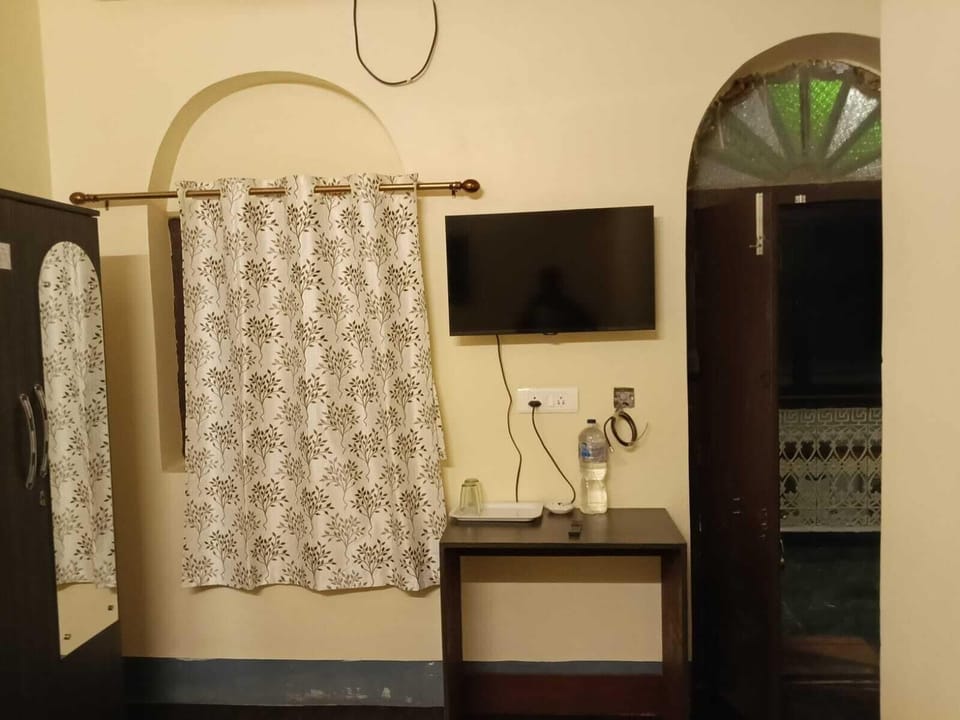 Deluxe Double Room | Free WiFi