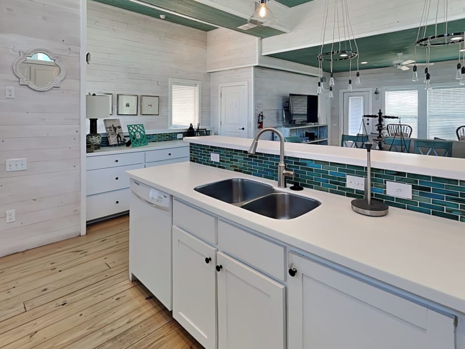 House (5 Bedrooms) | Miscellaneous