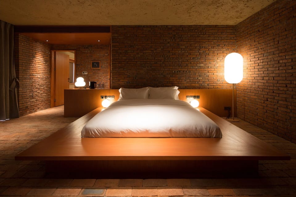 Comfort Double Room, Hill View | Premium bedding, down comforters, free minibar, iron/ironing board