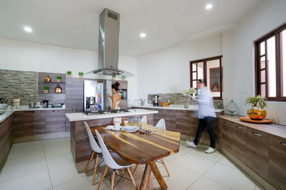 Luxury Apartment, Hill View | Private kitchen