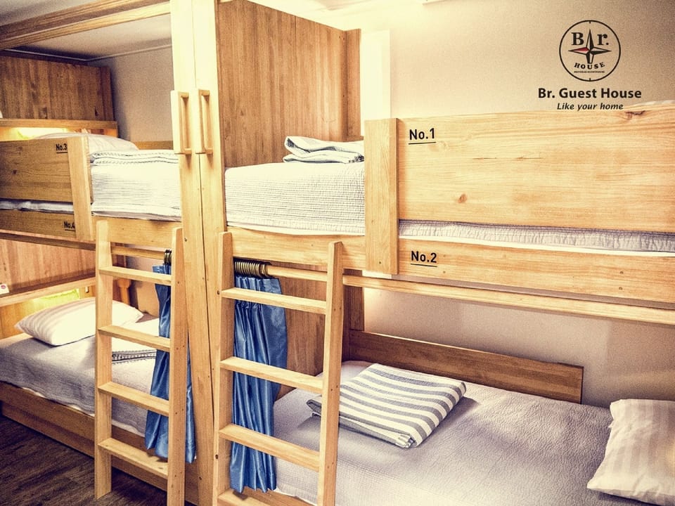 Shared Dormitory, Women only | Iron/ironing board, free WiFi