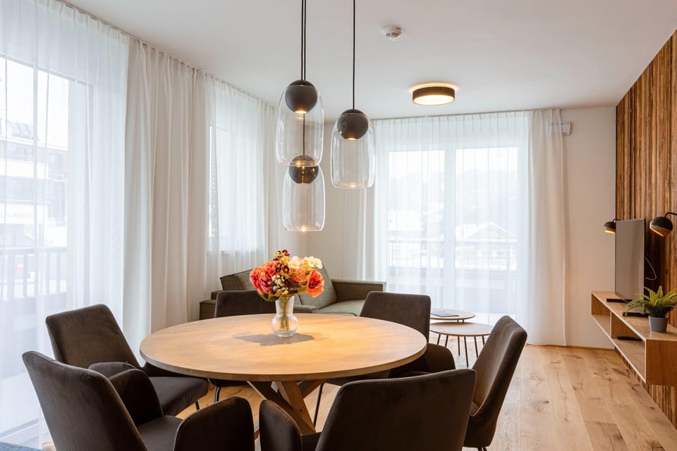 Apartment | Dining
