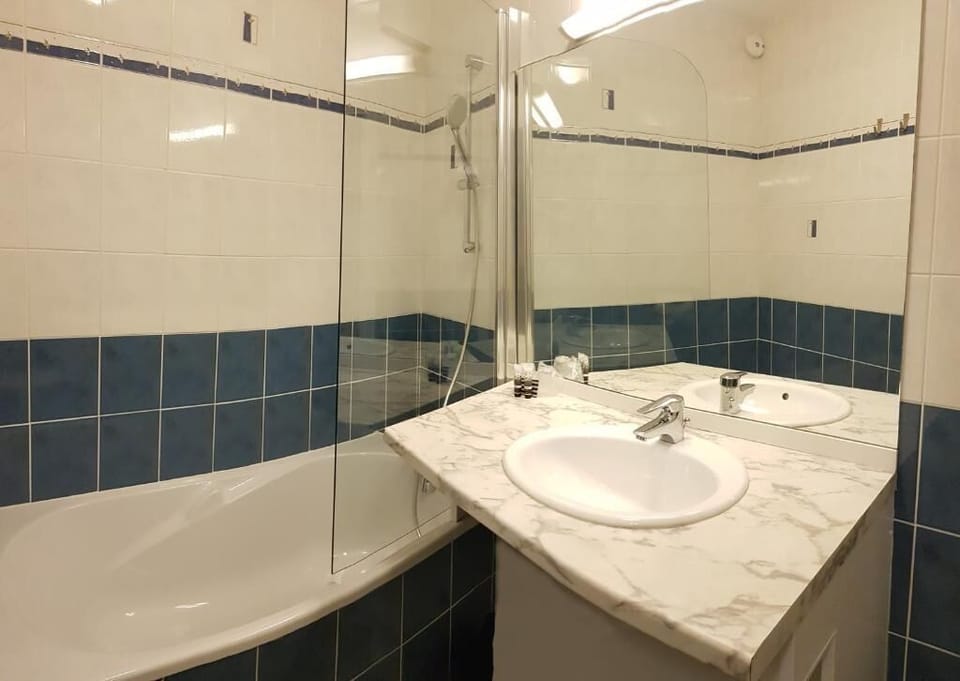 Comfort Double Room | Bathroom