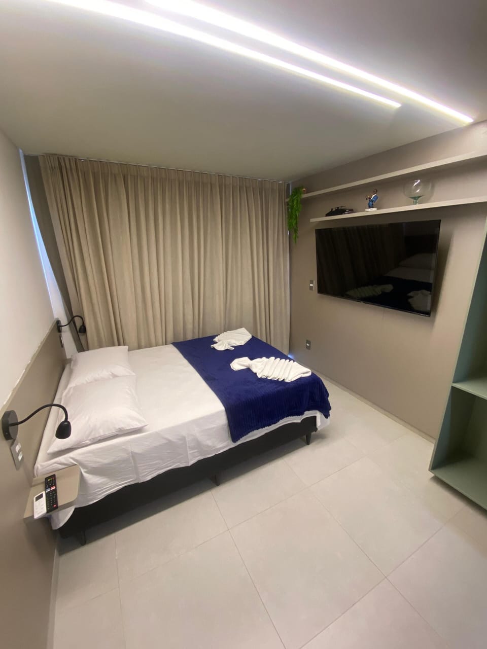 Comfort Studio, Private Pool, City View | Laptop workspace, free WiFi