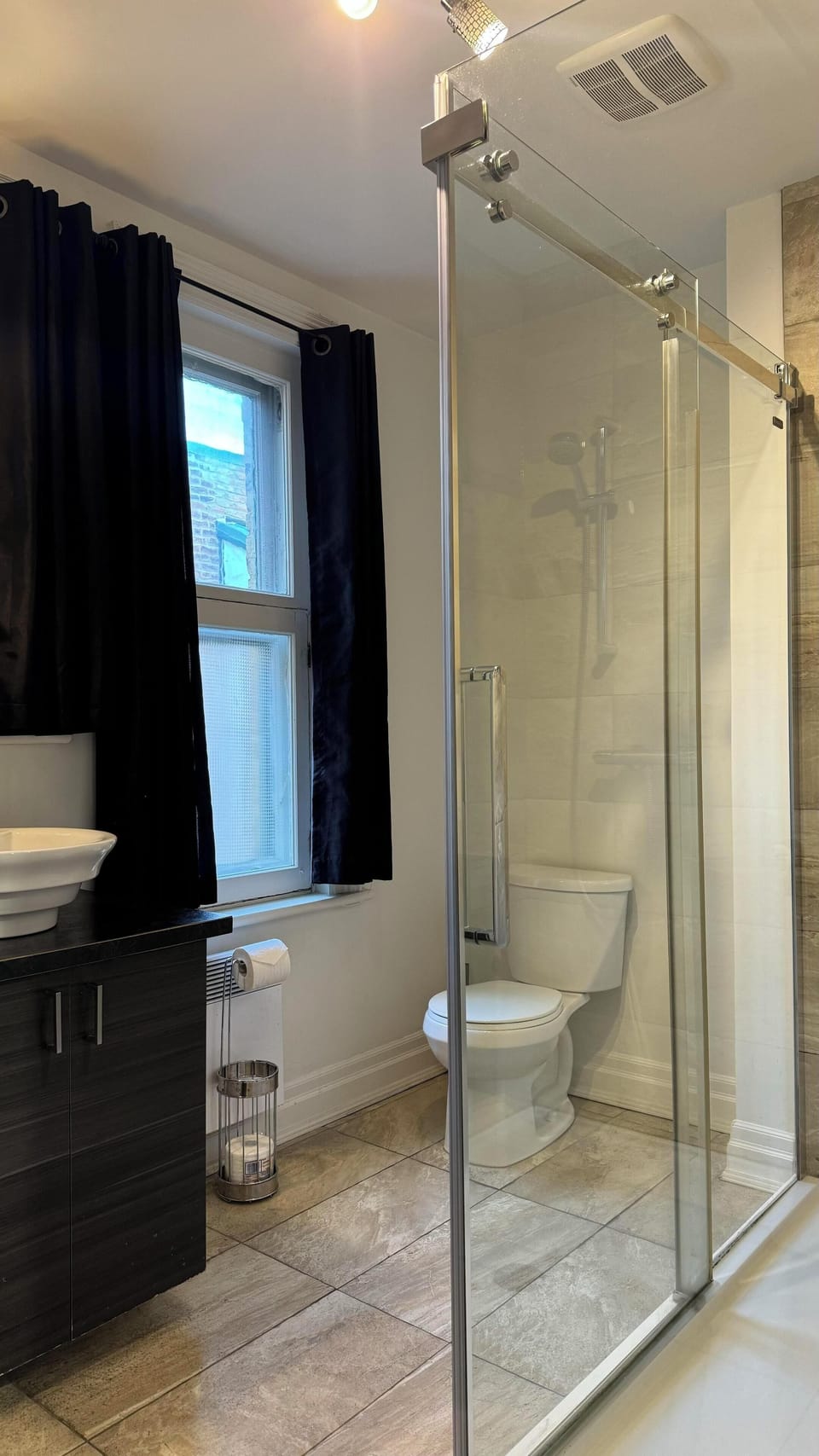 Comfort Quadruple Room | Bathroom