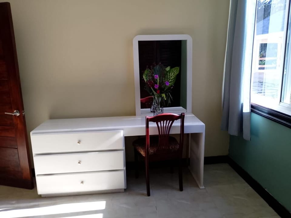 Deluxe Villa, Garden View | Living area | Flat-screen TV