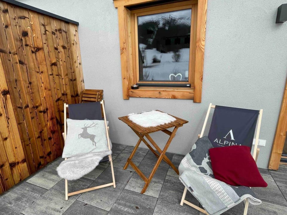 Chalet | Balcony