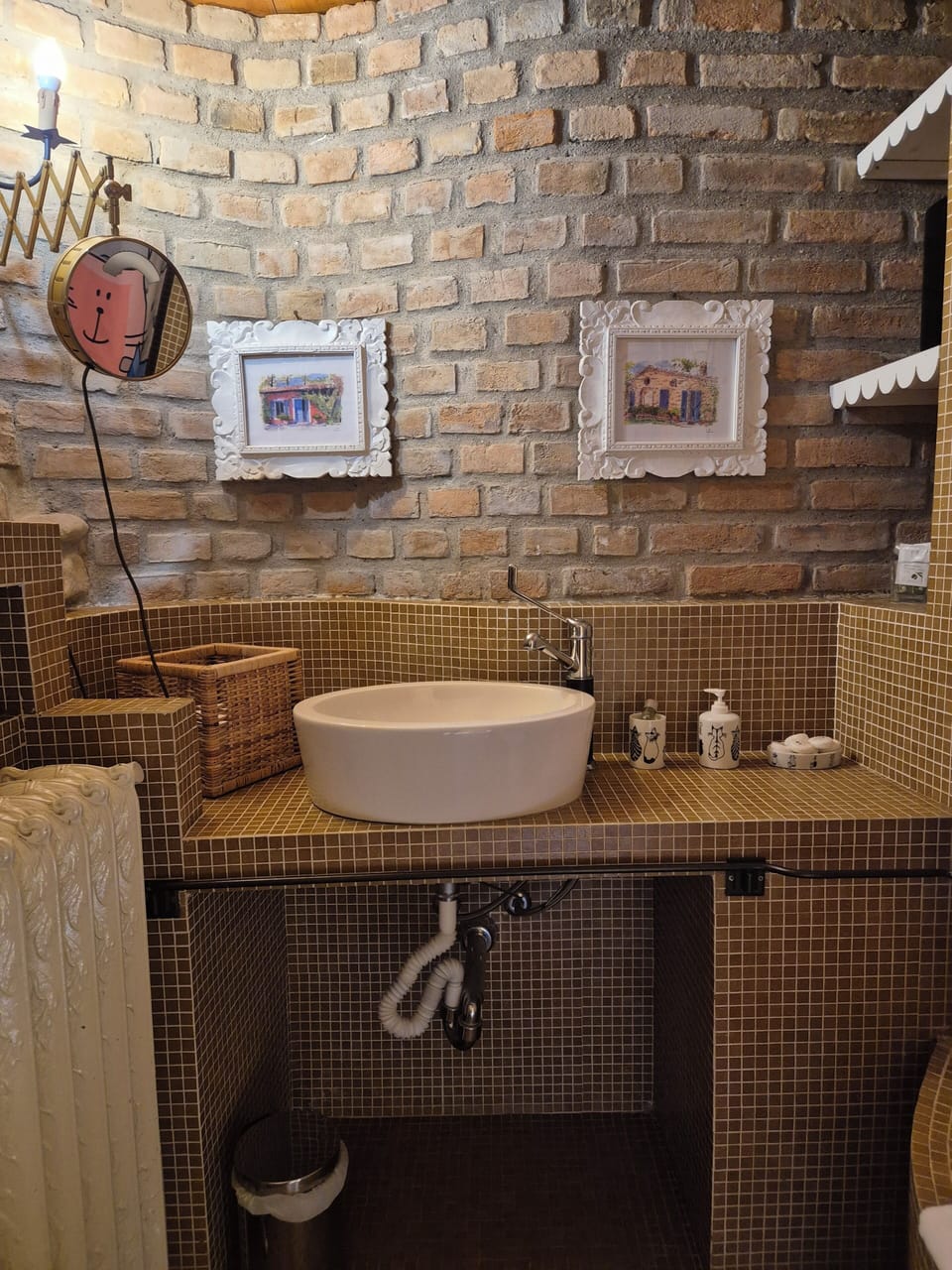 Superior Suite, Hill View | Bathroom