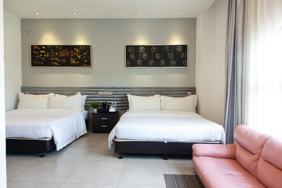 Premium bedding, minibar, in-room safe, desk
