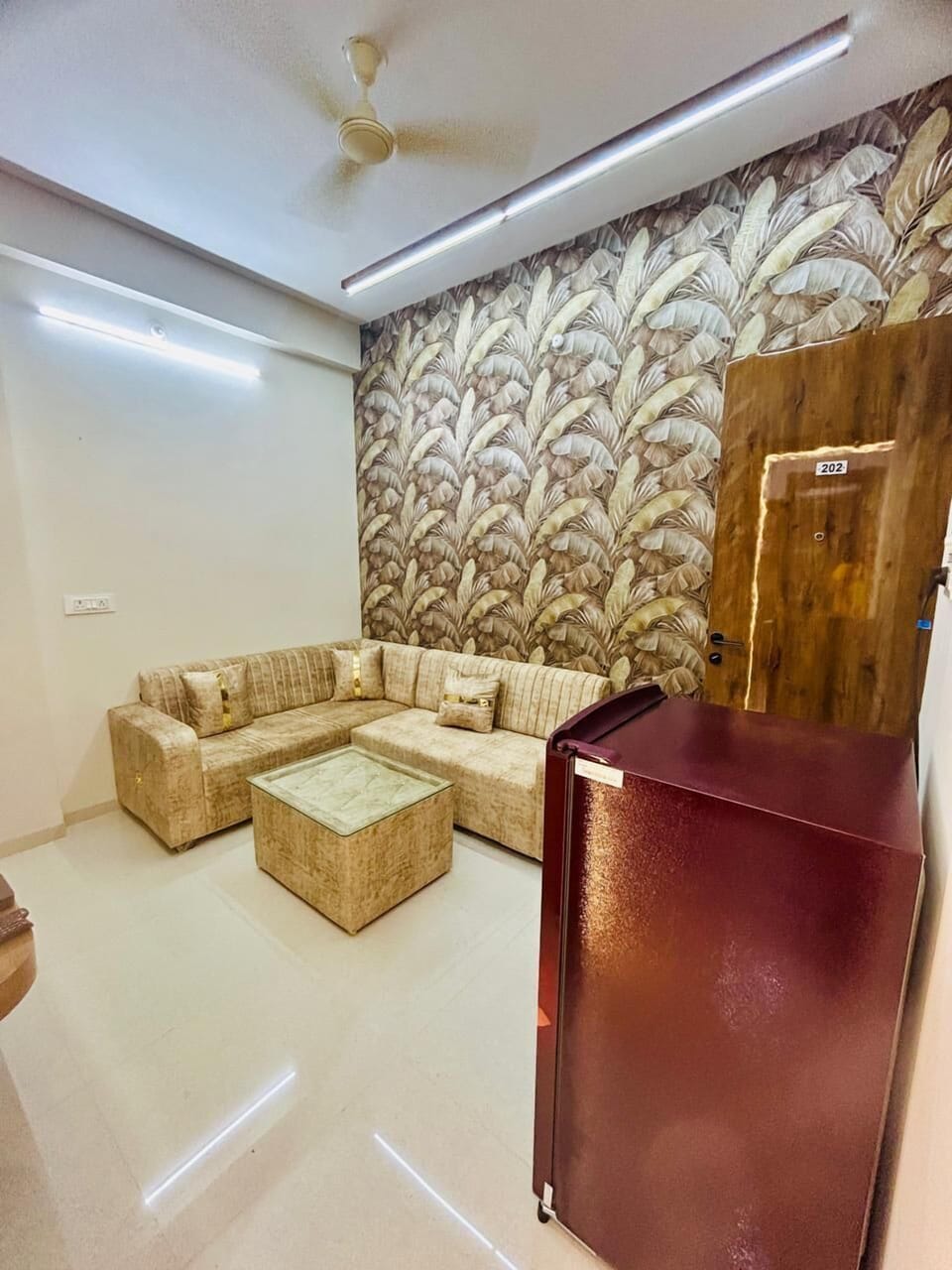 Classic Double Room, Park View | Living area