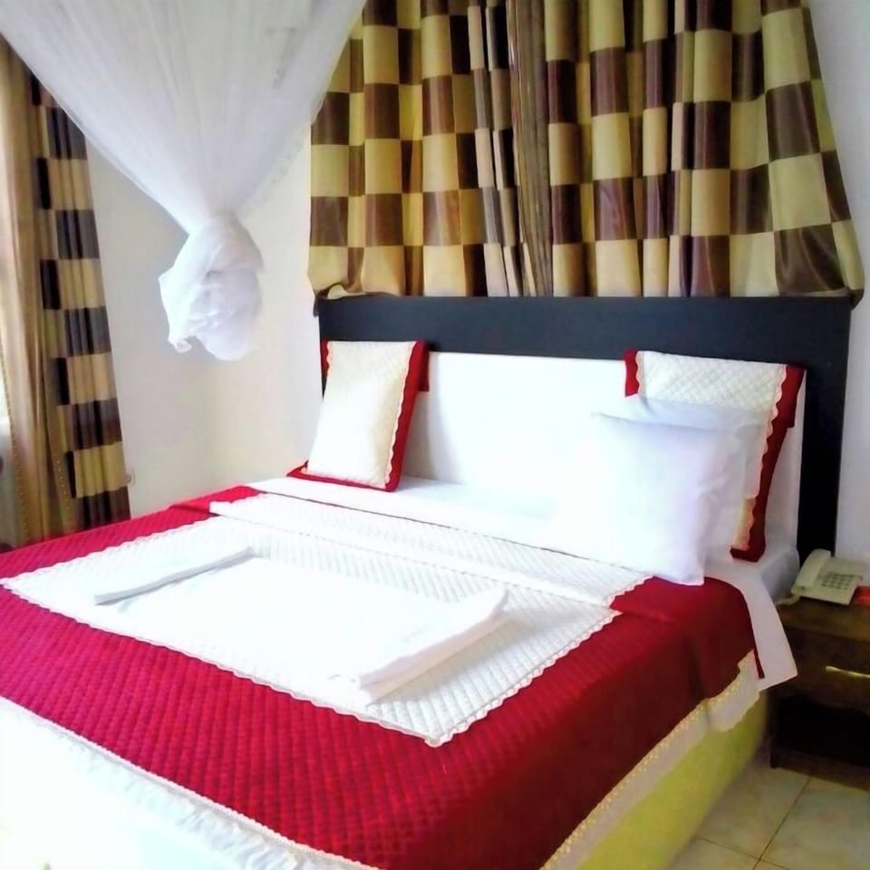 In-room safe, desk, soundproofing, iron/ironing board