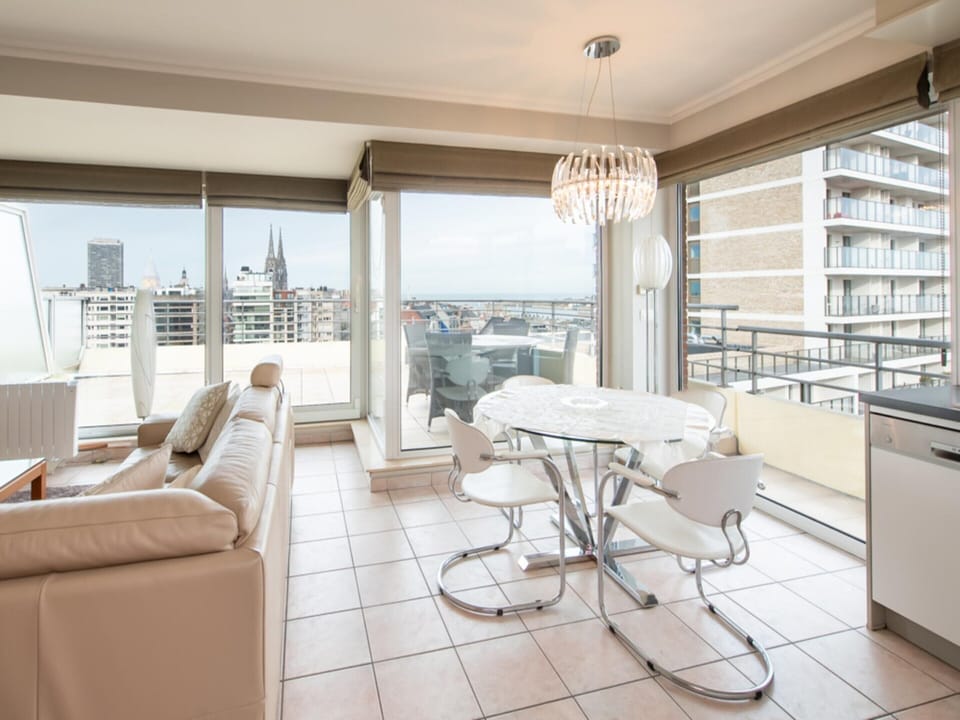 Apartment | Dining