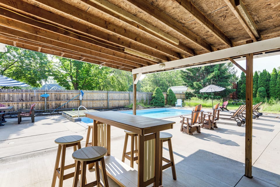 House (5 Bedrooms) | Interior