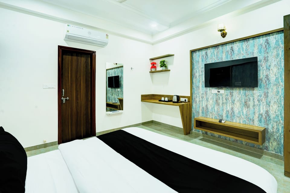 Economy Double Room | Desk, laptop workspace, free WiFi