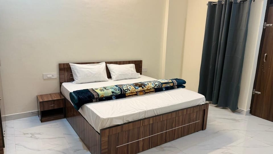 Classic Double Room, Balcony, City View | Desk, laptop workspace, free WiFi