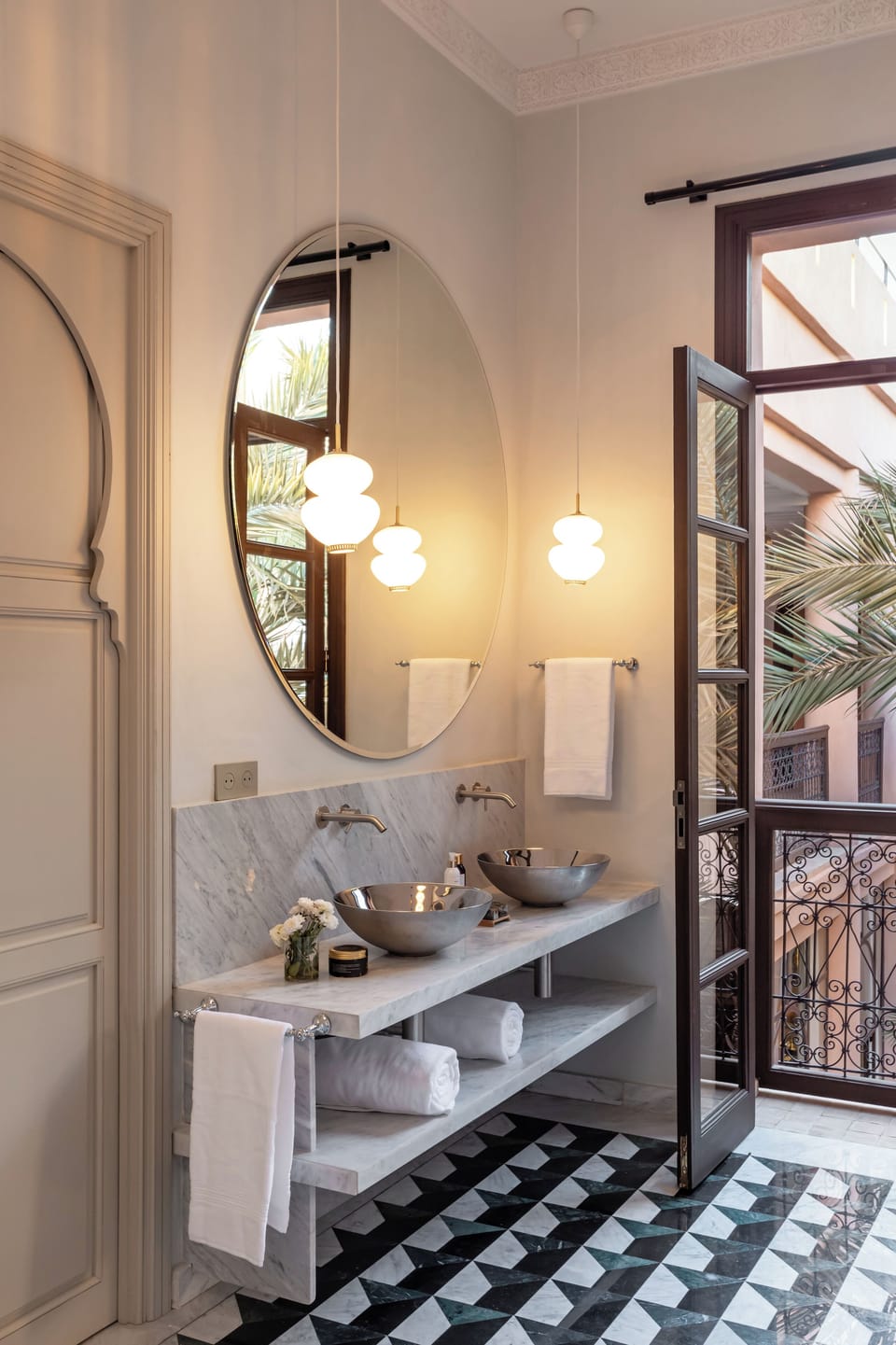Tagut | Bathroom | Separate tub and shower, hair dryer, bathrobes, slippers