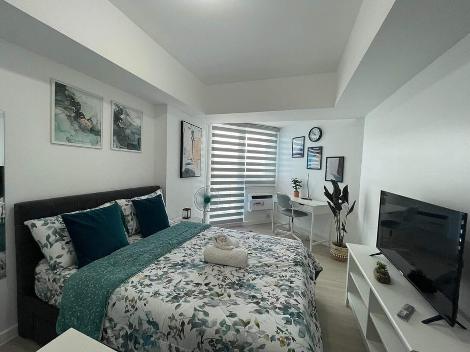 Classic Condo, Balcony, Mountain View | 1 bedroom, free WiFi
