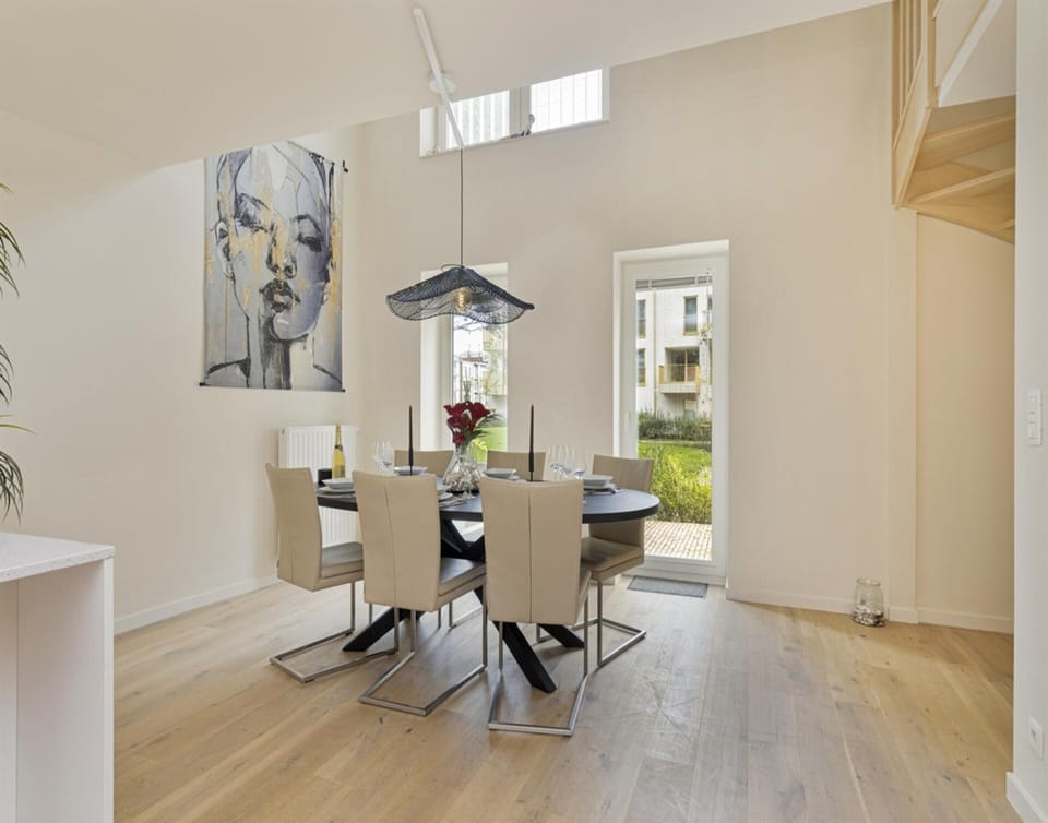 Apartment | Dining