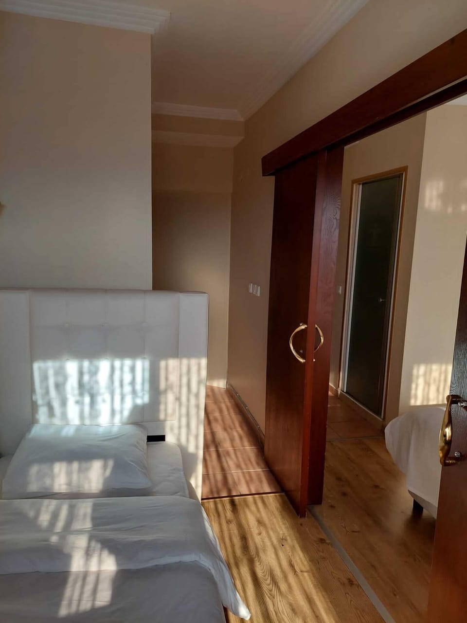 Basic Room, City View | In-room safe, WiFi (free)