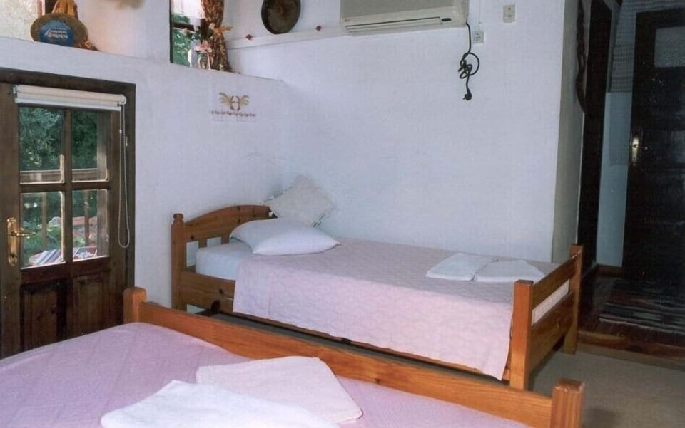 Deluxe Triple Room, Balcony, River View | Free WiFi