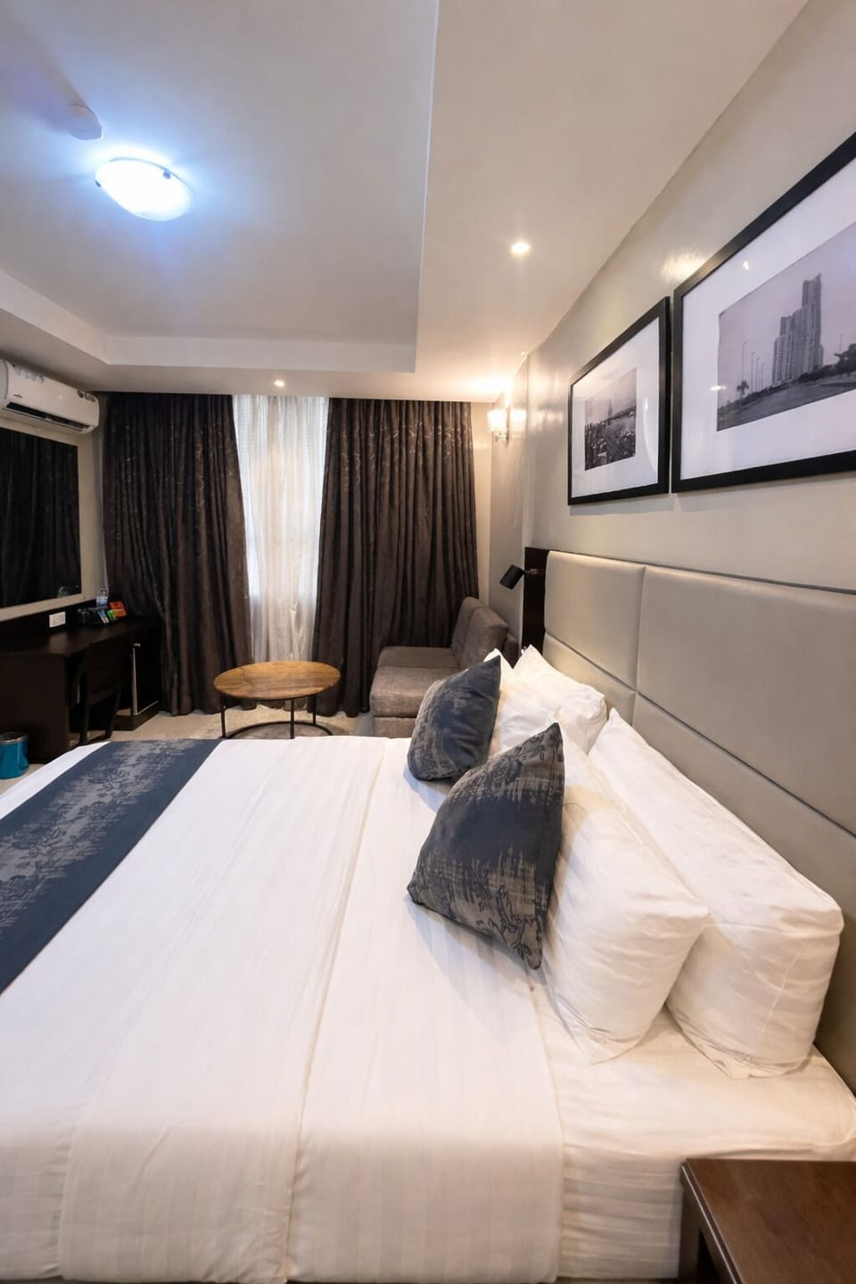 Executive Room | Desk, laptop workspace, free WiFi, bed sheets