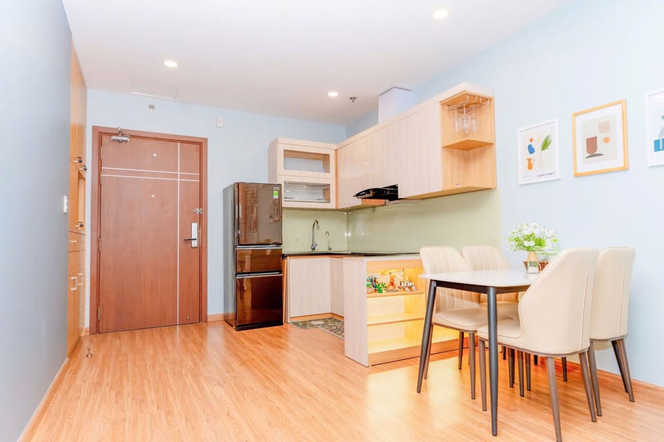 Luxury Apartment, 2 Bedrooms, City View | Private kitchen | Fridge, stovetop, electric kettle, toaster
