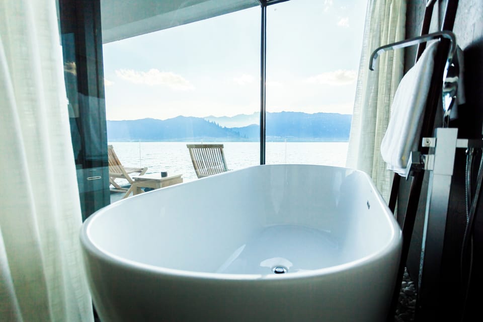 Superior Double Room, Private Bathroom, Lake View | Bathroom | Hair dryer, towels, soap, shampoo