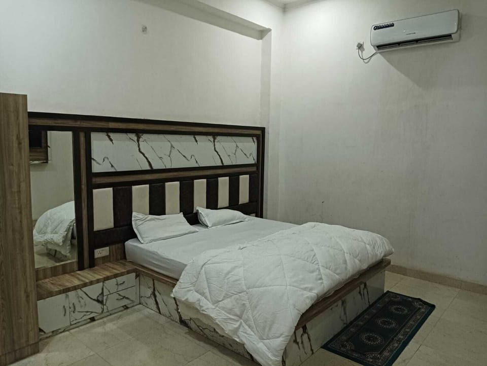 Family Room | Free WiFi, bed sheets