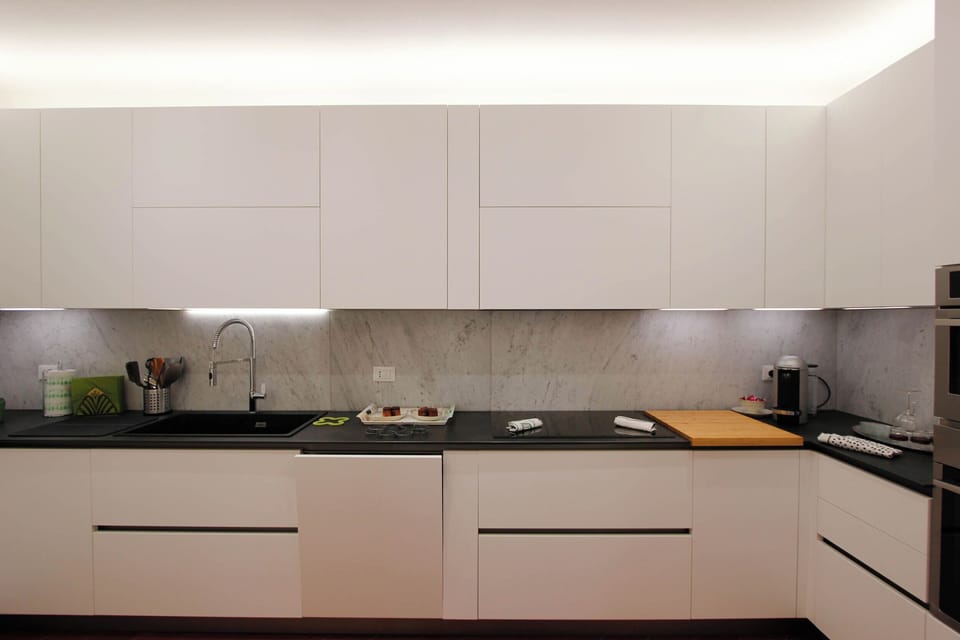 Apartment, Garden View | Private kitchen | Electric kettle, toaster