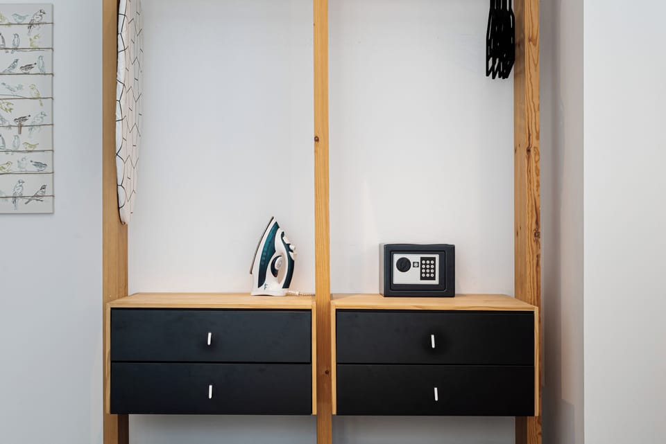 Apartment, 1 Queen Bed with Sofa bed (1 Bedroom) | 1 bedroom, iron/ironing board, bed sheets