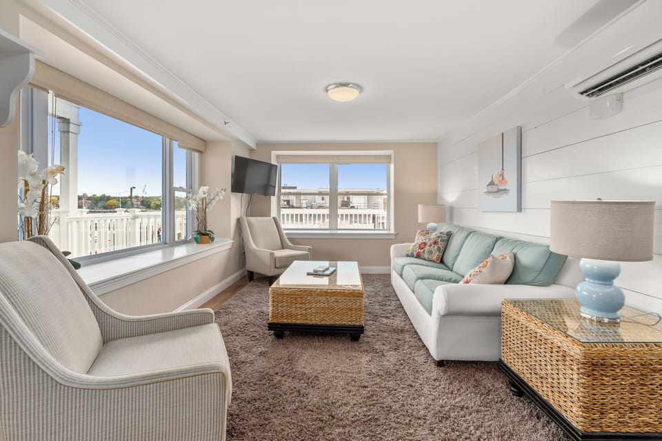 Premium Suite | Living area | 42-inch Smart TV with digital channels