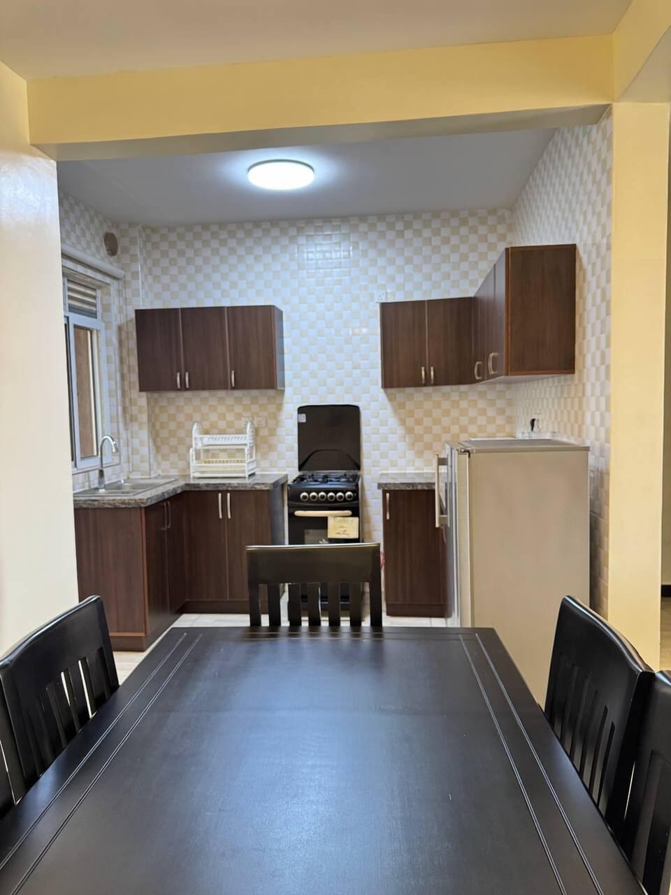 Basic Apartment, Lake View | In-room dining