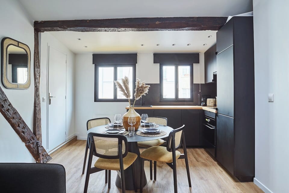 Apartment | Dining