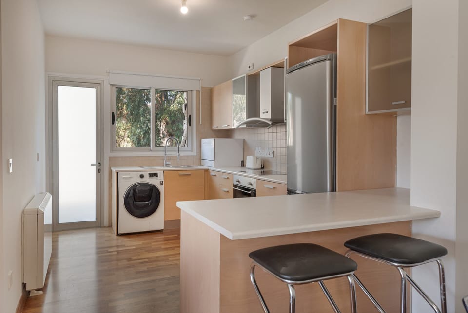 Luxury Apartment, City View | Private kitchen | Toaster