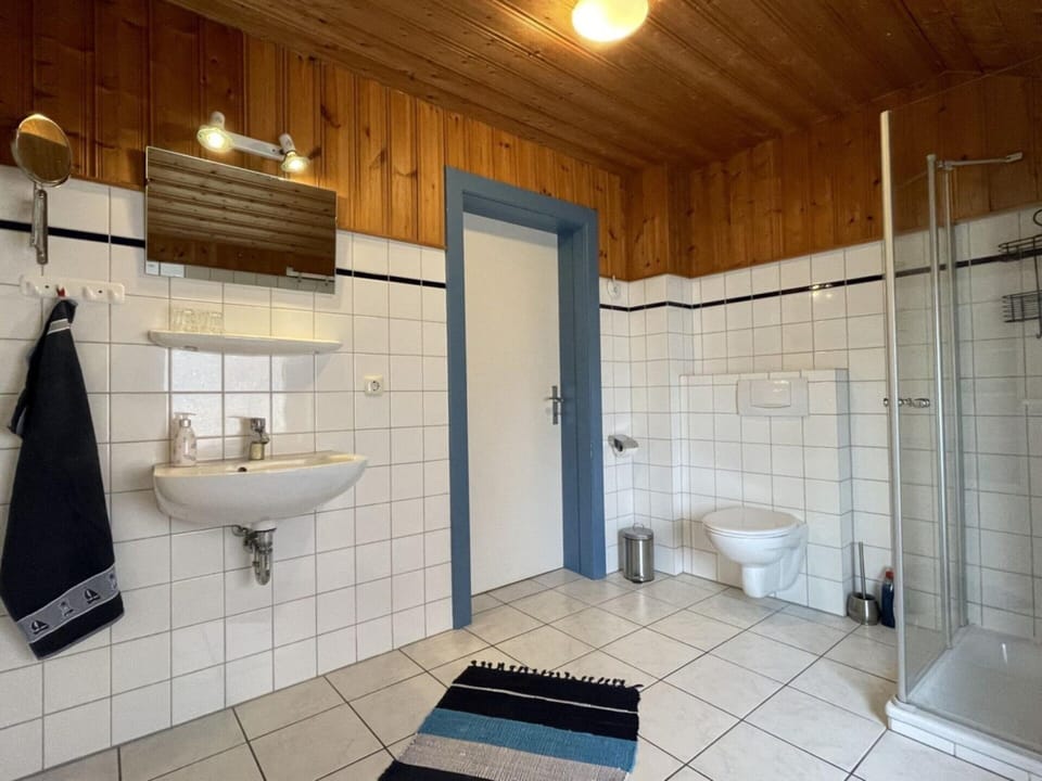 Apartment | Bathroom | Towels