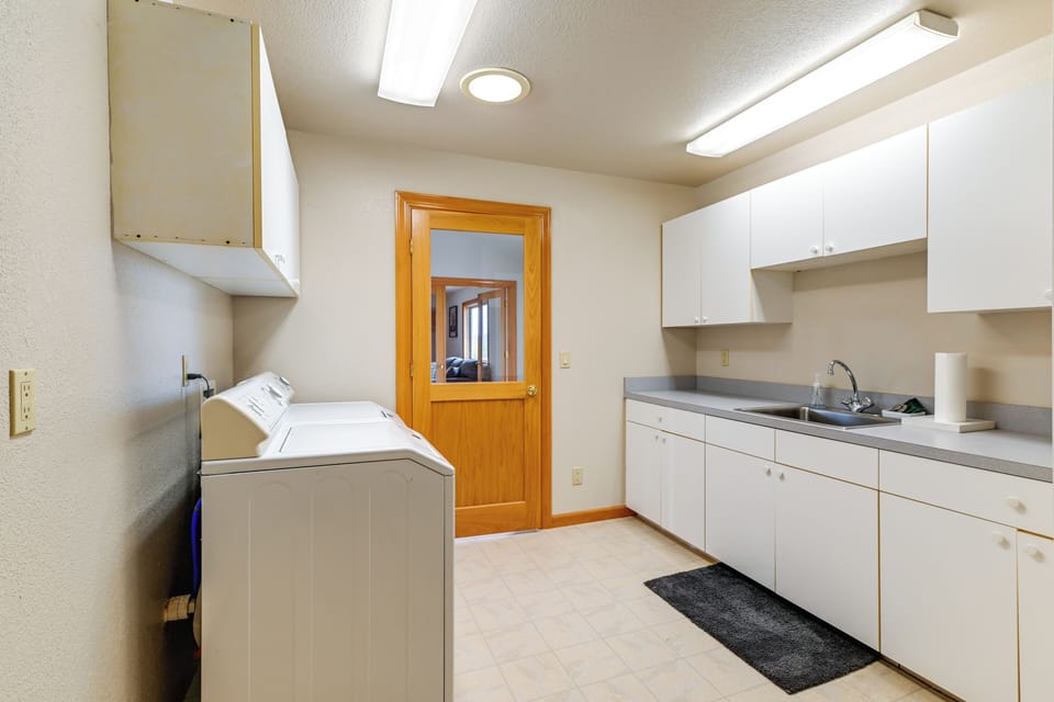 House (1 Bedroom) | Interior