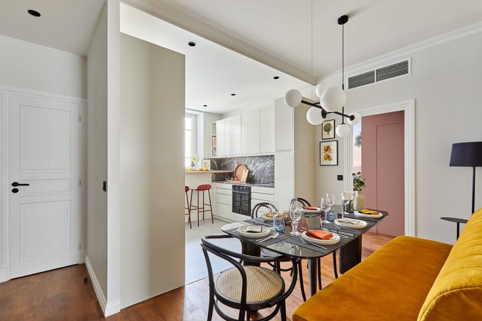 Apartment | Dining