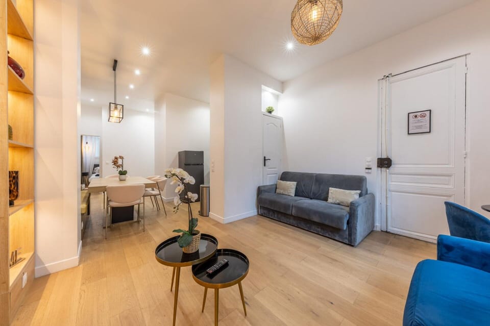 Apartment | Living area