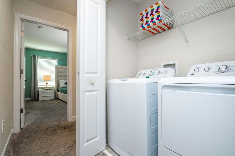 Storey Lake Home Mickey Minions Beds Sleeps 12 Villa in Kissimmee