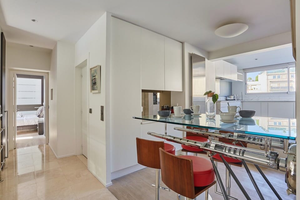 Apartment | Dining
