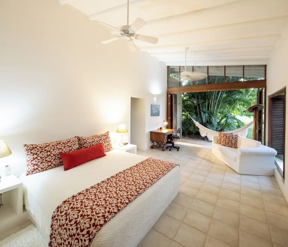 Luxury House | 4 bedrooms, iron/ironing board