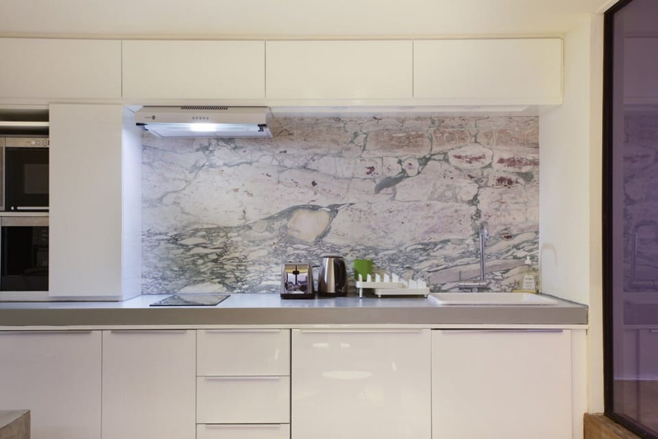 Apartment | Private kitchen | Coffee/tea maker, fridge, microwave, electric kettle