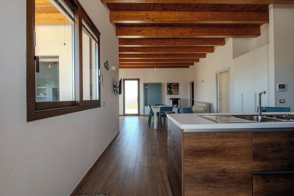 House, Private Pool | Private kitchen | Electric kettle, dining tables
