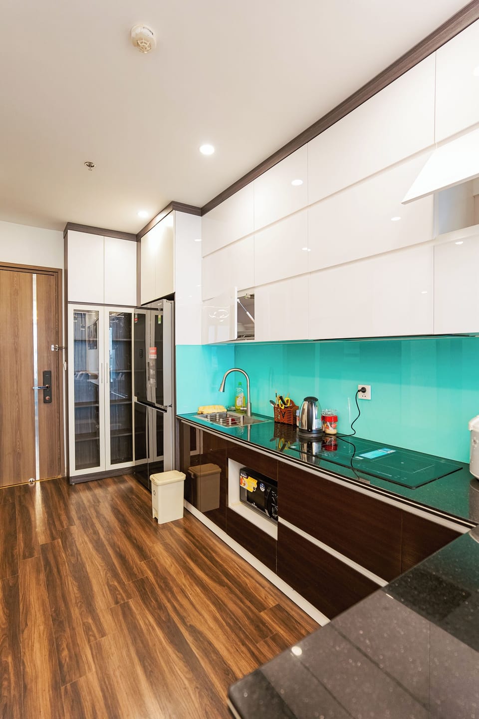 Luxury Apartment, City View, Tower | Private kitchen