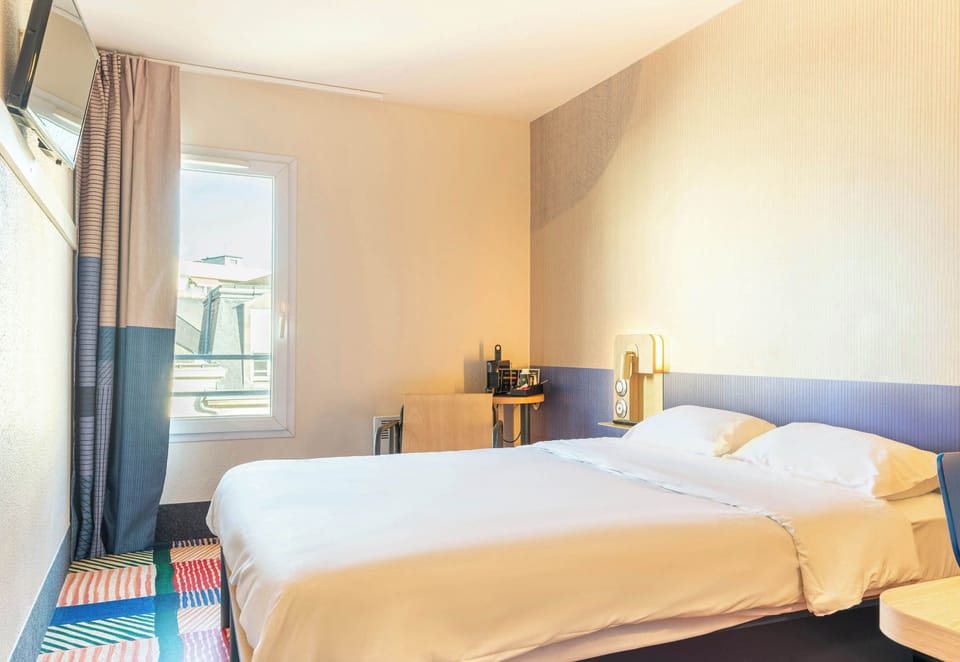 Comfort Double Room, Non Smoking | Premium bedding, desk, soundproofing, free WiFi