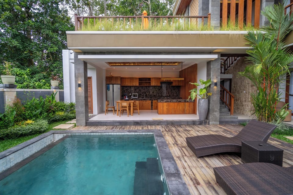 Private pool
